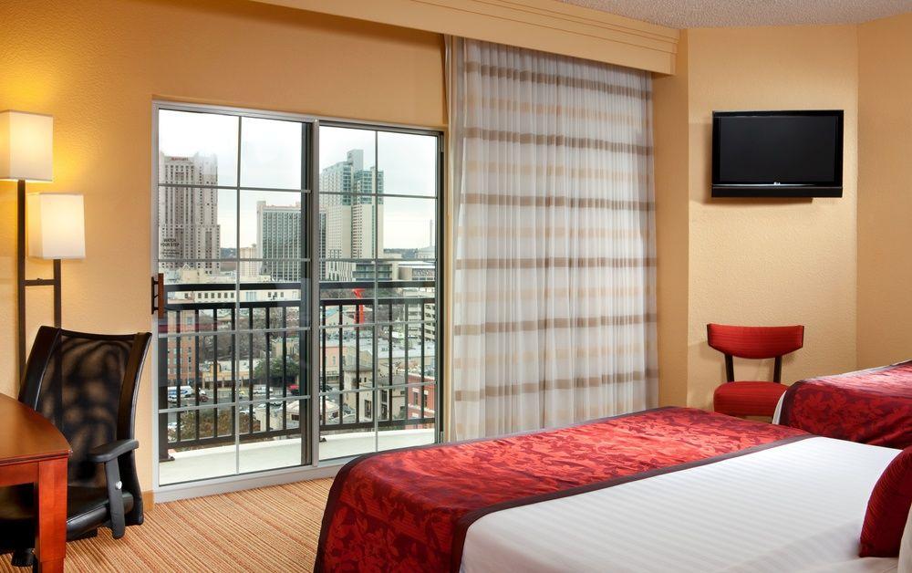 Courtyard By Marriott San Antonio Riverwalk Exterior foto