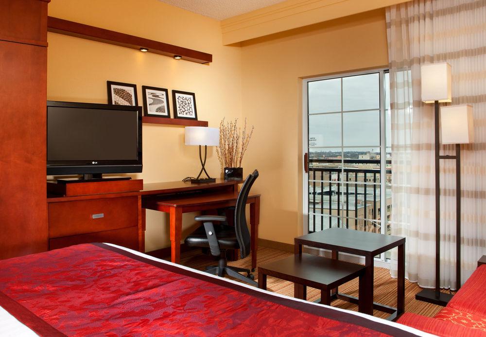 Courtyard By Marriott San Antonio Riverwalk Exterior foto