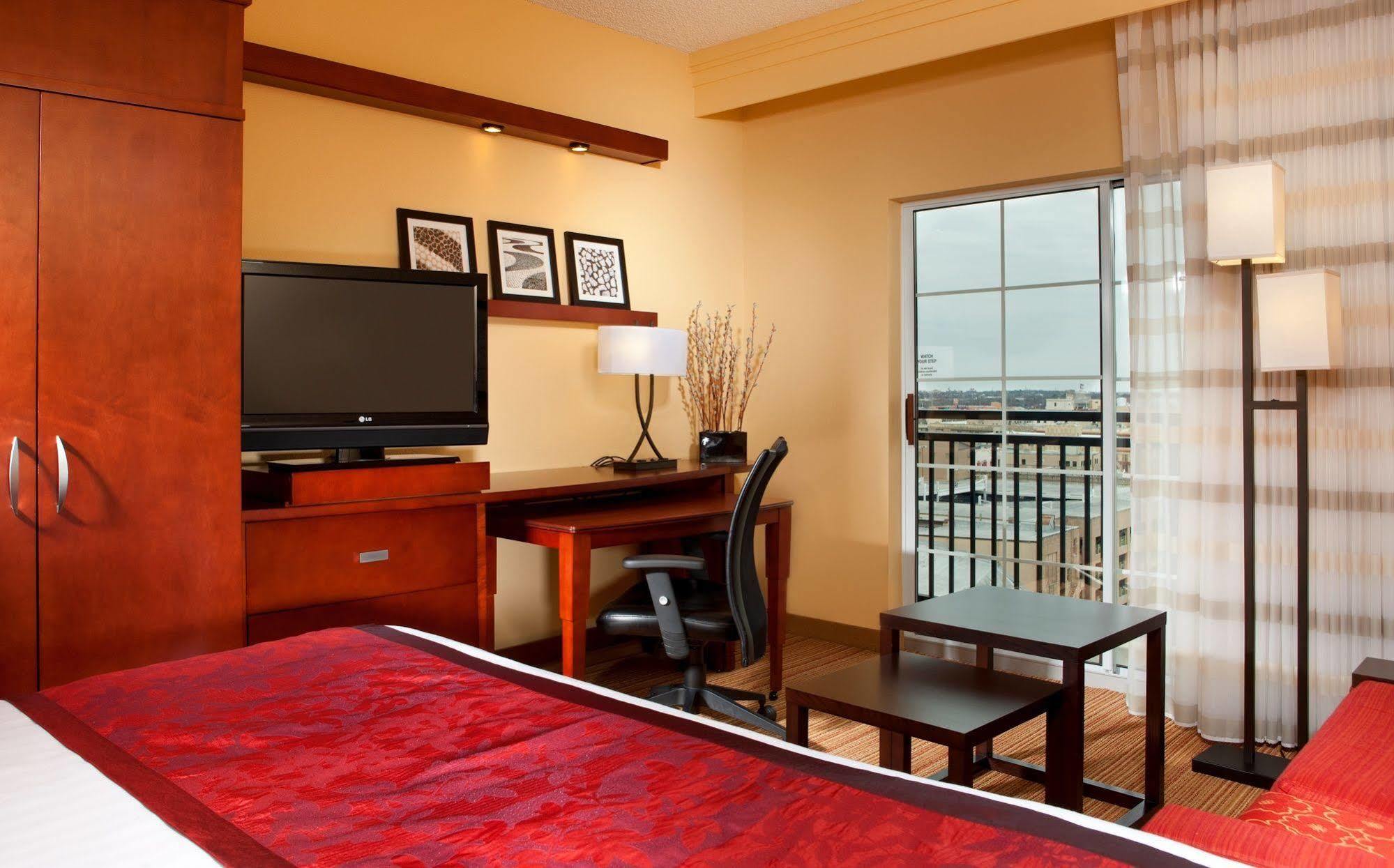 Courtyard By Marriott San Antonio Riverwalk Exterior foto