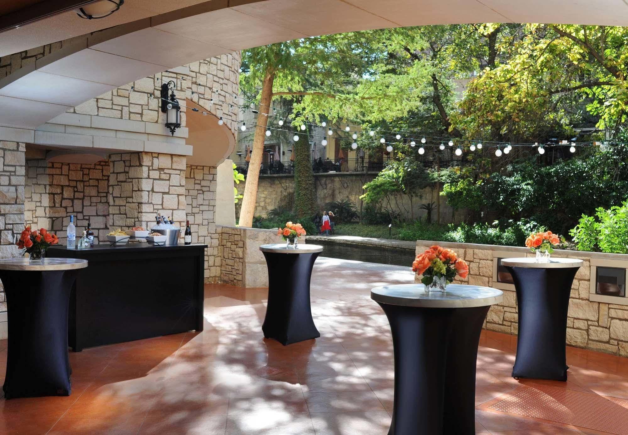 Courtyard By Marriott San Antonio Riverwalk Exterior foto
