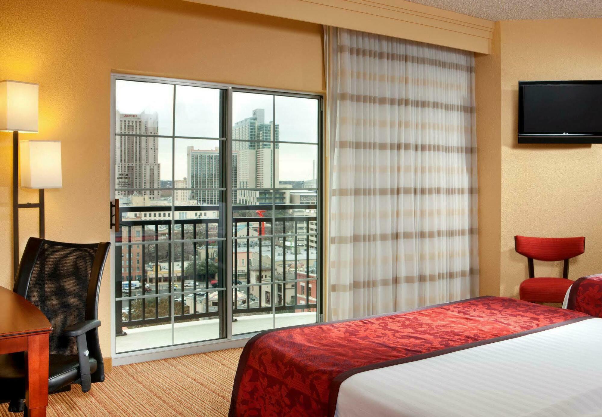 Courtyard By Marriott San Antonio Riverwalk Exterior foto